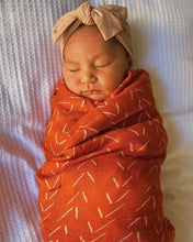 Load image into Gallery viewer, Bamboo Distressed Mudcloth Swaddle
